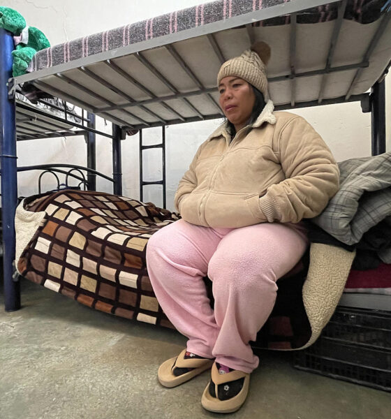 La migrante colombiana Margelis Tinoco permanece en el albergue 'El Buen Samaritano' este martes, en Ciudad Juárez Chihuahua (México). EFE/ Luis Torres