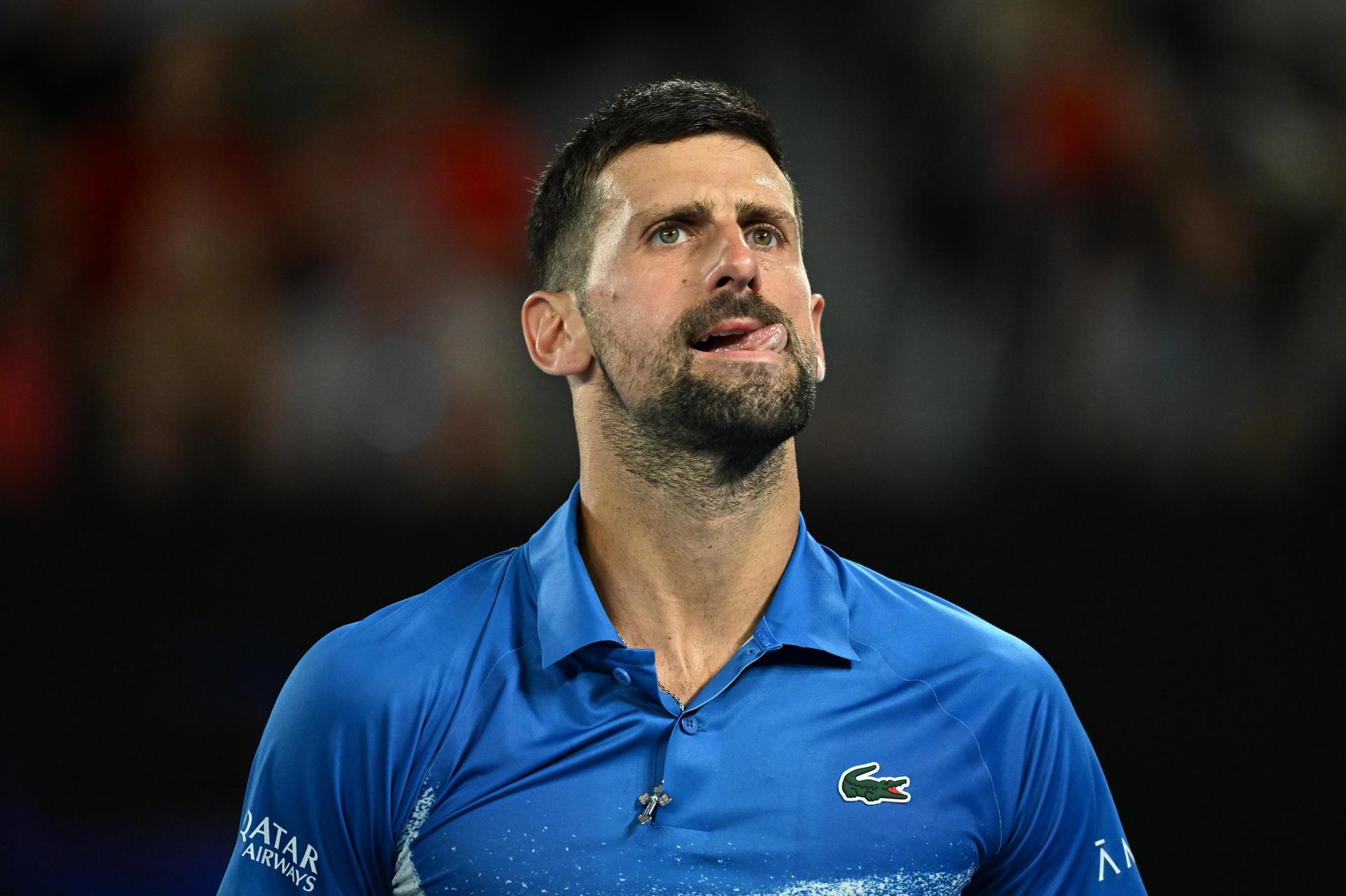 Novak Djokovic durante su partido con el checo Jiri Lehecka, en el Abierto de Australia.