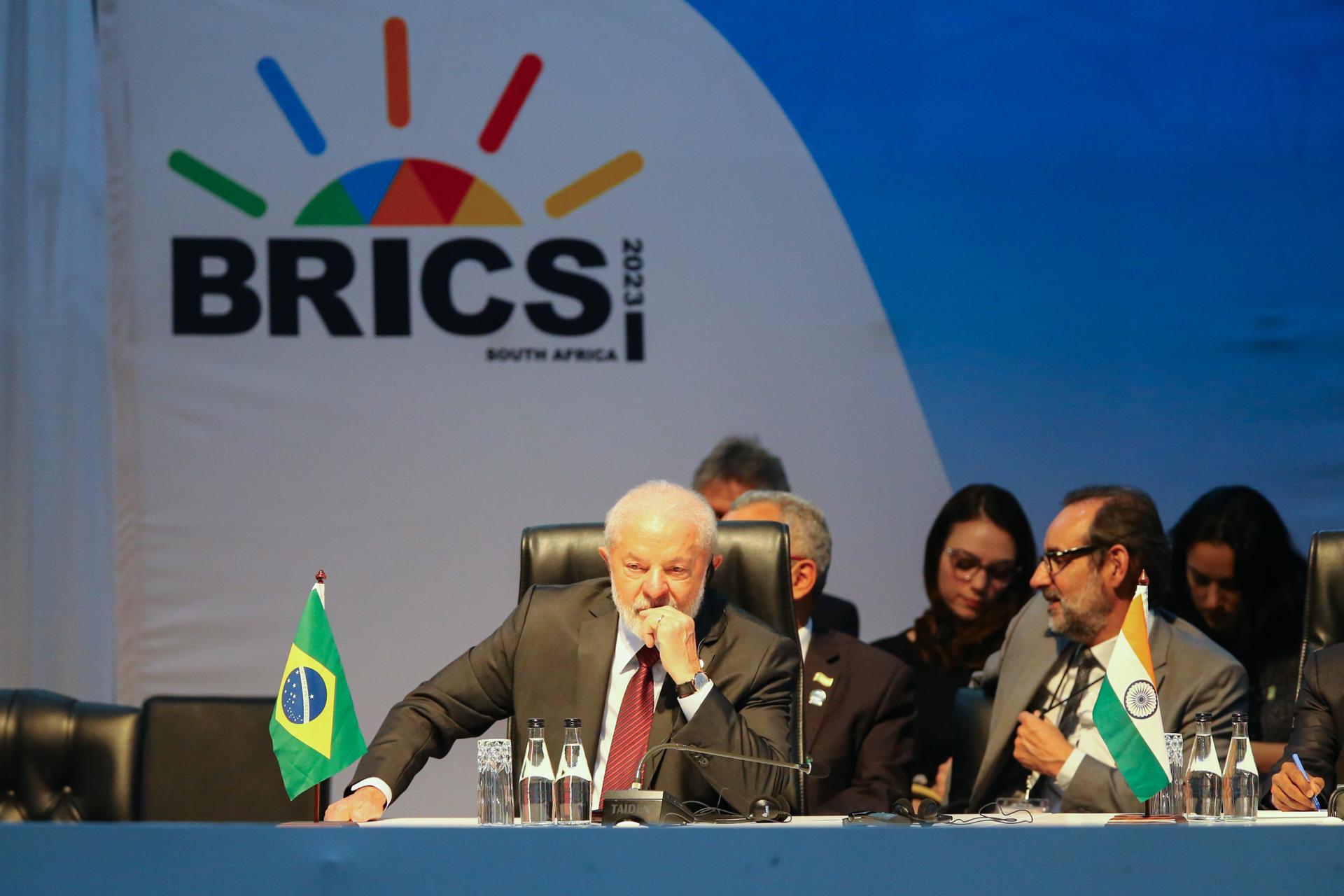 Fotografía de archivo del presidente brasileño, Luiz Inácio Lula da Silva, en la cumbre de los BRICS de 2023 en Johannesburgo. EFE/EPA/KIM LUDBROOK / POOL