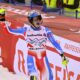 El francés Clement Noel festeja su victoria el eslalon masculino de la Copa del Mundo de esquí alpino en Adelboden (Suiza). EFE/EPA/JEAN-CHRISTOPHE BOTT