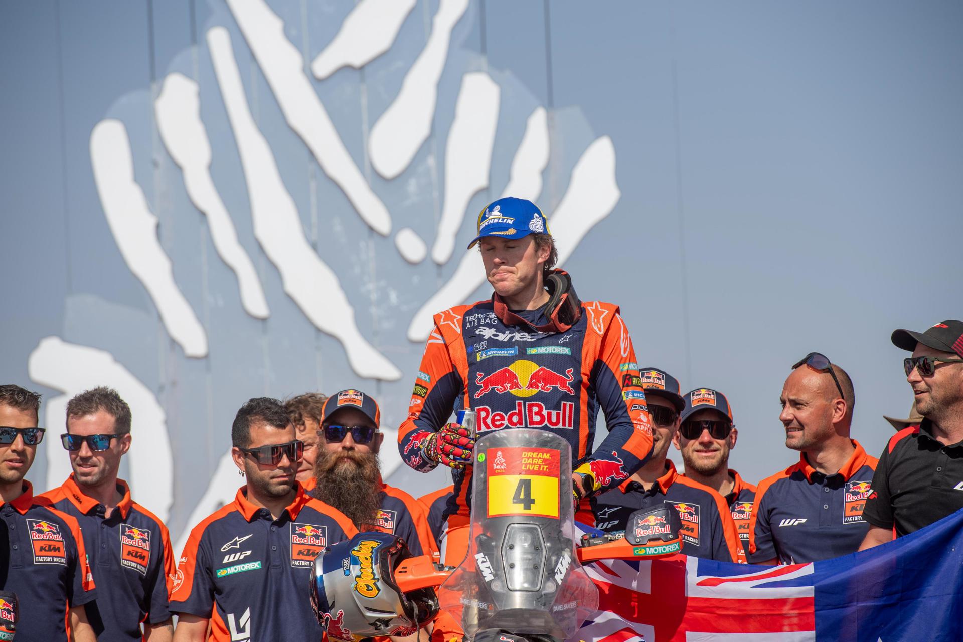 El australiano Daniel Sanders (KTM) tras ganar el Dakar. EFE/EPA/Gerard Laurenssen