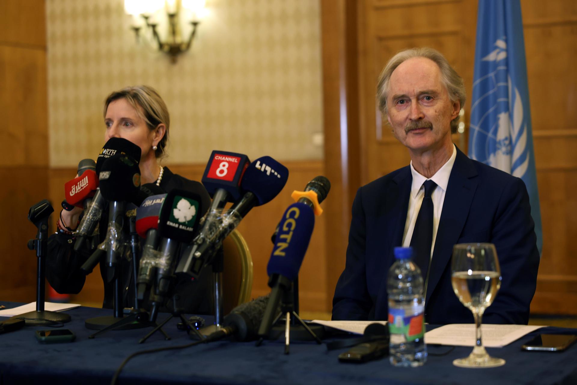 El enviado especial de la ONU para Siria, Geir Pedersen, este miércoles en una rueda de prensa en Damasco. EFE/EPA/MOHAMMED AL RIFAI