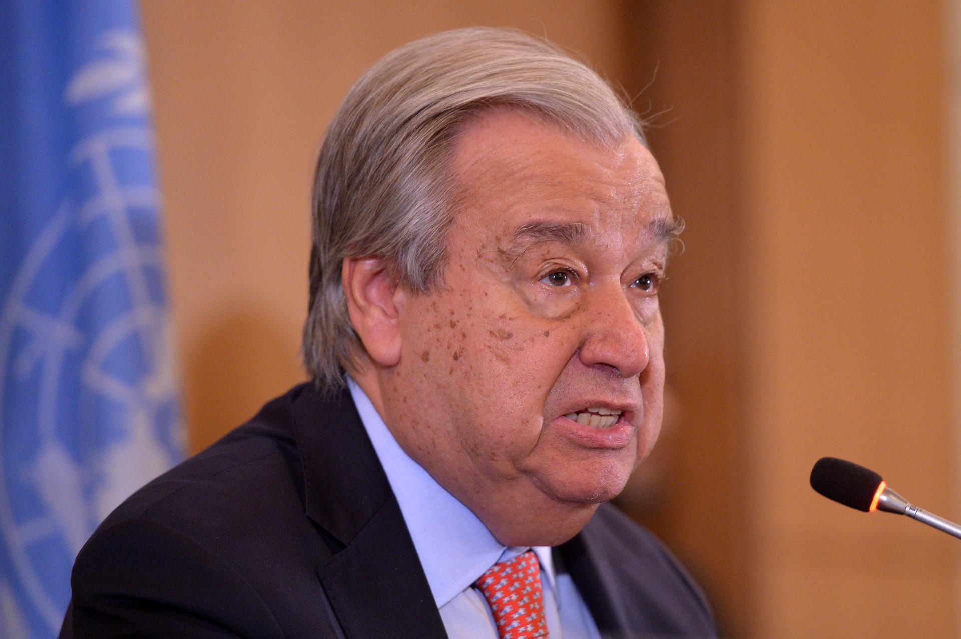 Fotografía de archivo del secretario General de las Naciones Unidas, Antonio Guterres, durante una conferencia de prensa en Beirut, Líbano, el 18 de enero de 2025.EFE/EPA/Wael Hamzeh