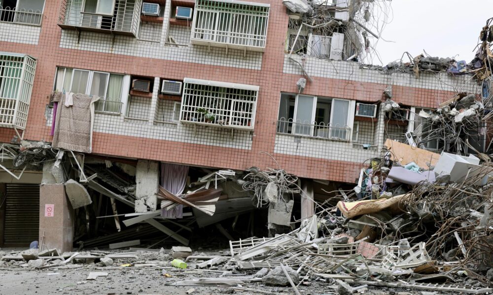 Imagen de archivo de un terremoto en Taiwán. EFE/EPA/RITCHIE B. TONGO