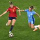 Sydney (Australia), 20/08/2023.- Teresa Abelleira (I) y Ella Toone (D), durante el último partido de fútbol de la Copa Mundial Femenina de la FIFA 2023 entre España e Inglaterra en el Estadio Australia en Sydney, Australia. EFE/EPA/BIANCA DE MARCHI/Archivo