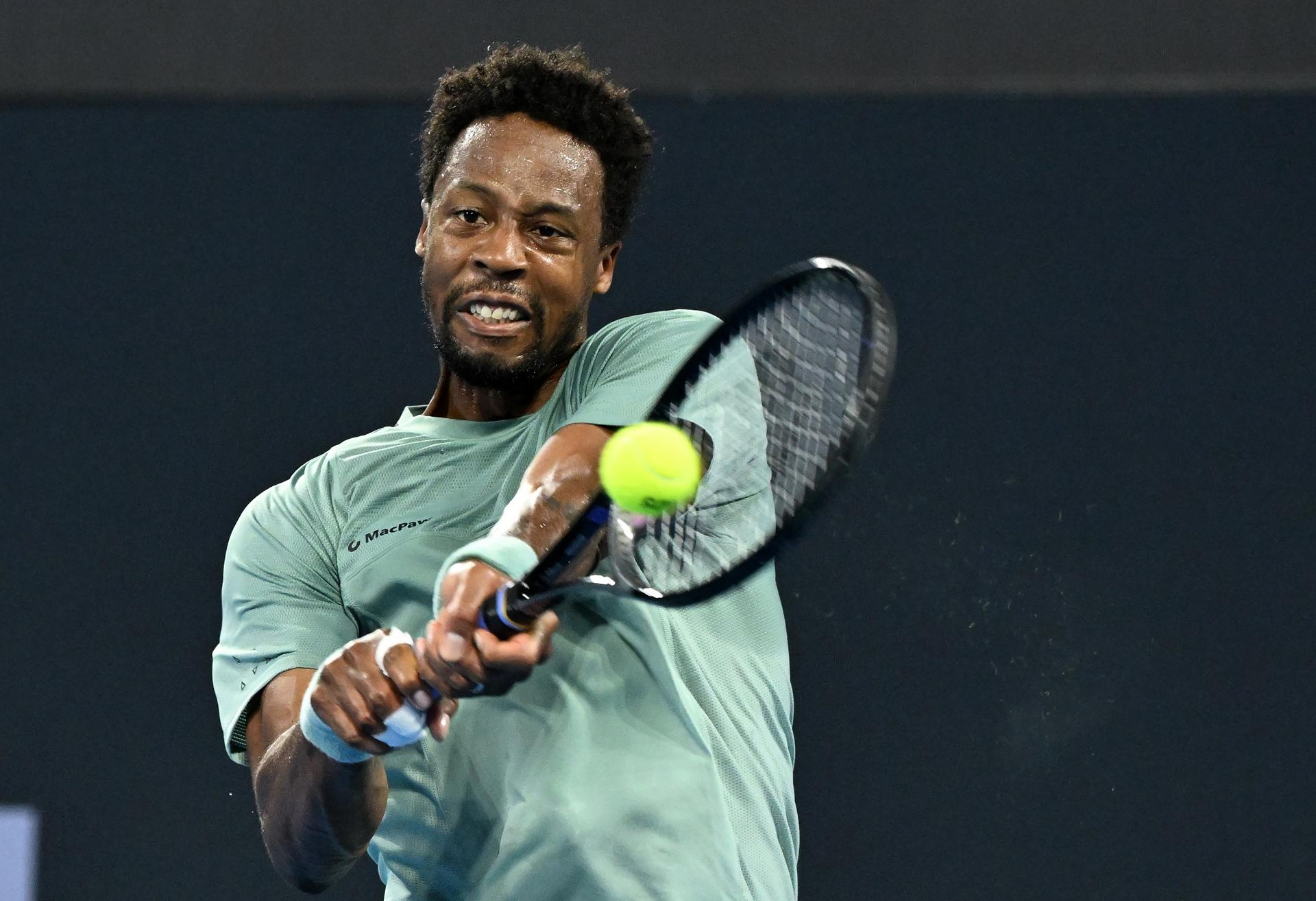 Foto de archivo de Gael Monfils, que con 38 años y 4 meses, se ha convertido en el ganador con más edad de la era ATP. EFE/EPA/DARREN ENGLAND AUSTRALIA AND NEW ZEALAND OUT