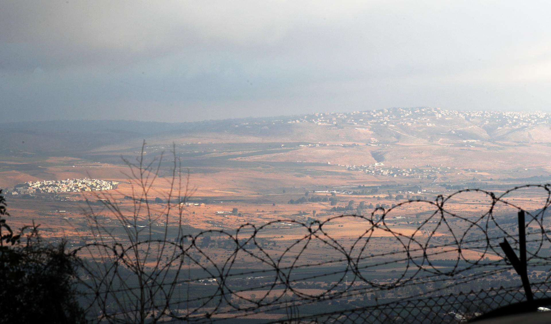 Vista general de la base militar de Har Dov en el Monte Hermón, el puesto estratégico en el cruce de caminos entre Líbano, Siria e Israel. EFE/Atef Safadi