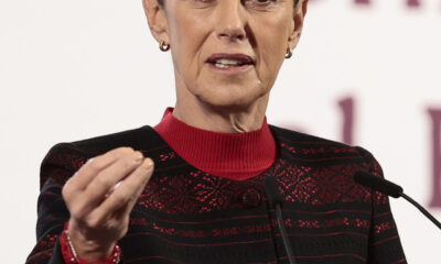 La presidenta de México, Claudia Sheinbaum, participa este miércoles durante su conferencia de prensa matutina en Palacio Nacional de la Ciudad de México (México). EFE/ José Méndez