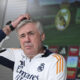 El entrenador del Real Madrid, Carlo Ancelotti, da una rueda de prensa tras el entrenamiento del equipo en Valdebebas, este sábado, en la víspera de su partido de LaLiga EA Sports contra Las Palmas en el estadio Santiago Bernabeu. EFE/ Fernando Villar