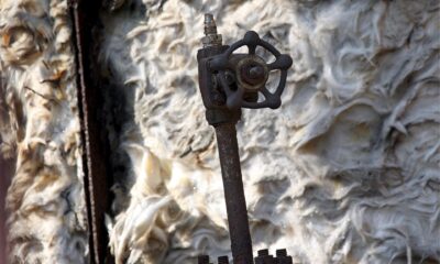 Imagen de archivo de la llave de paso de un tanque de gas en la planta de Union Carbide en la ciudad india de Bhopal, en Madhya Pradesh. EFE/Harish Tyagi