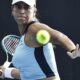 La tenista española Jessica Bouzas Maneiro en acción durante el partido de la primera ronda de individuales femeninos contra la inglesa Sonay Kartal en el Abierto de Australia en Melbourne. EFE/EPA/ROLEX DELA PENA