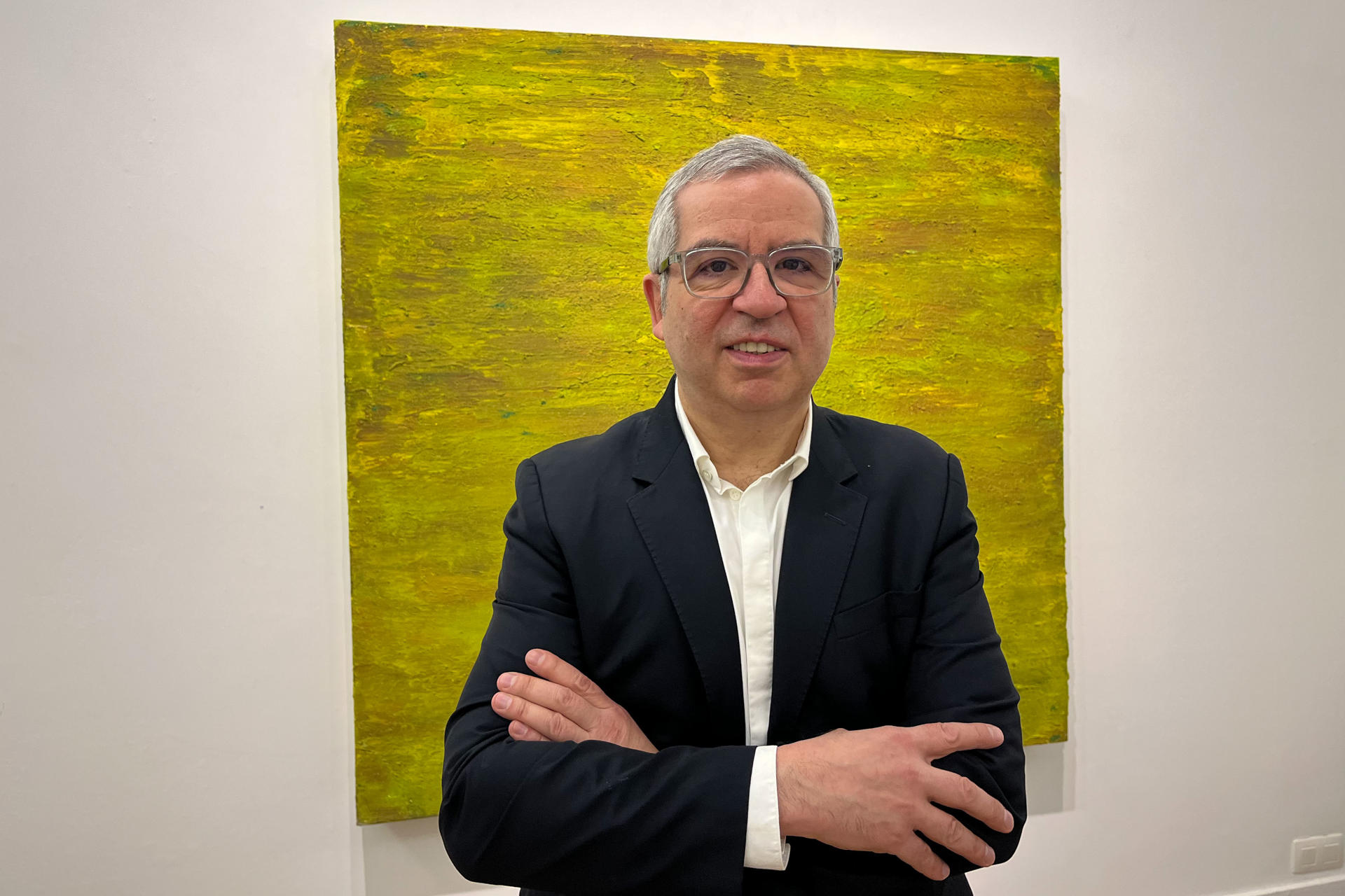 El artista español Alberto Reguera inauguró este jueves en Bruselas la muestra individual "La couleur physique" ("El Color Físico"), una primera aparición artística tras su última presentación en el Instituto Cervantes de Bruselas en 2011. EFE/Sara Morato Núñez