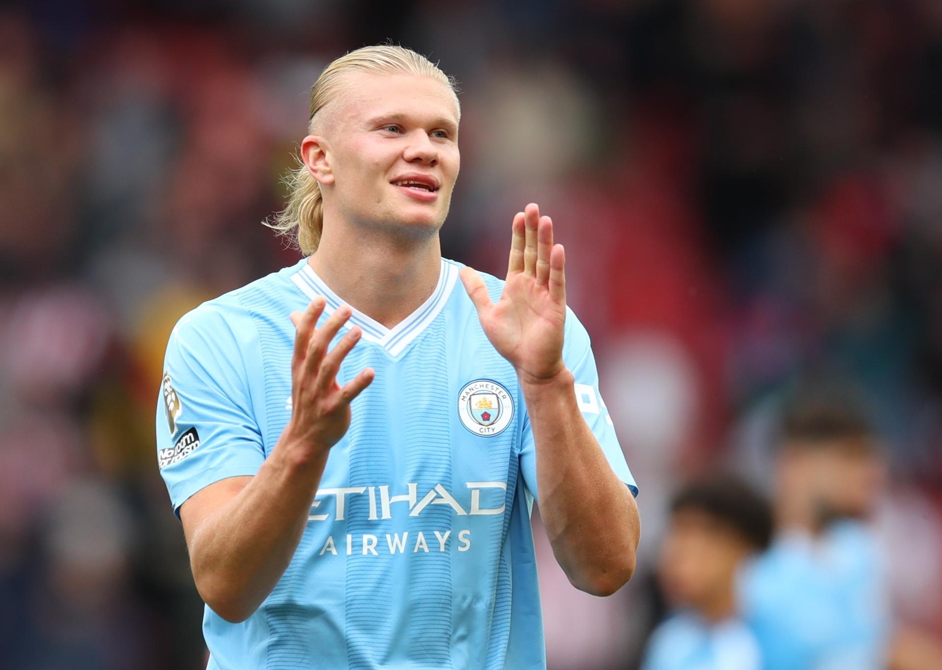 El Manchester City ha ampliado el contrato del delantero Erling Haaland, de 24 años, por diez temporadas, con lo que el internacional noruego queda ligado al equipo inglés hasta 2034. EFE/EPA/ASH ALLEN