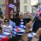 Fotografía de archivo en donde se ve al presidente de Cuba, Miguel Diaz-Canel (c), en La Habana (Cuba). EFE/ Yamil Lage