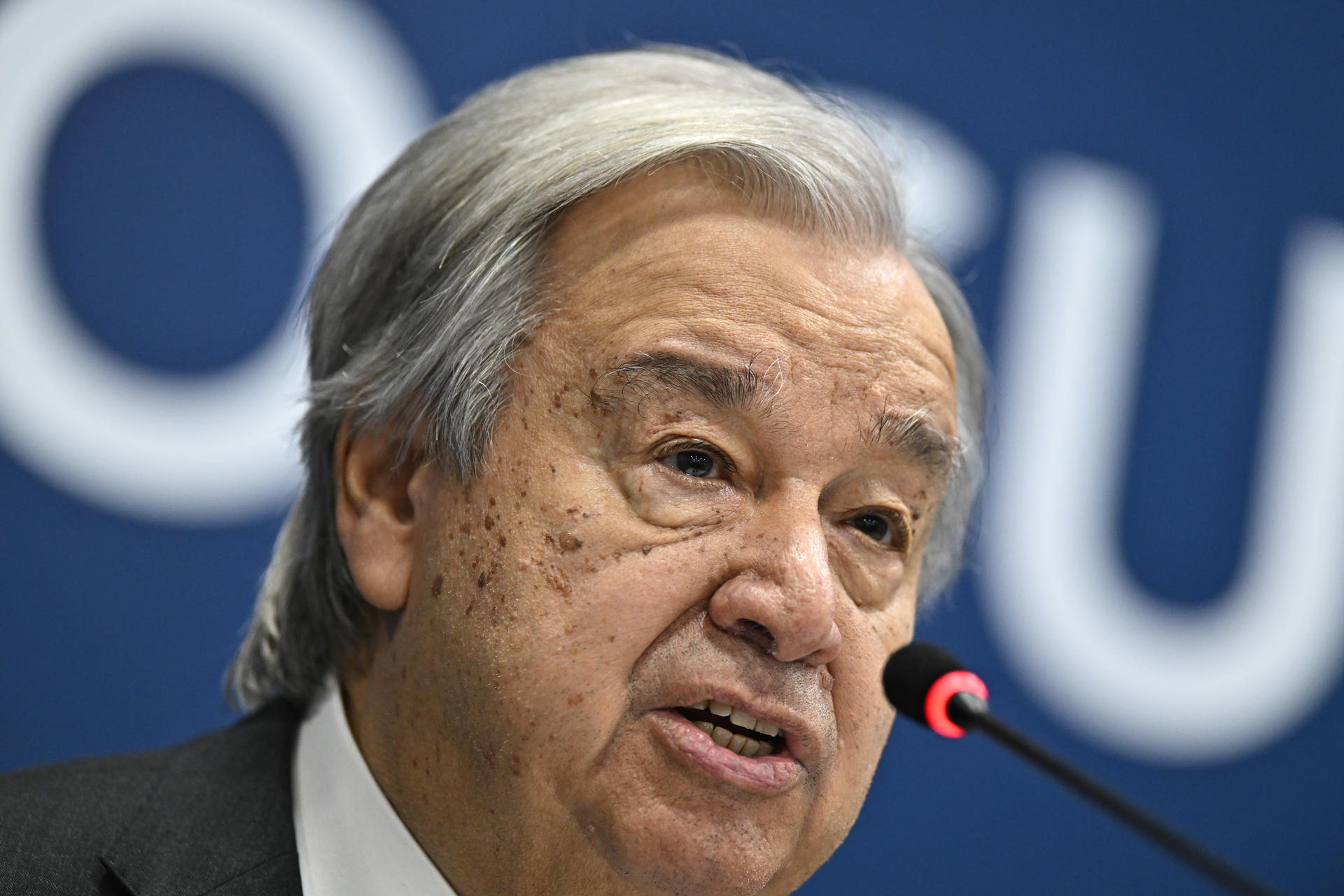 Fotografía de archivo del 17 de noviembre de 2024 del secretario general de las Naciones Unidas (ONU), António Guterres hablando en una rueda de prensa, en Rio de Janeiro (Brasil). EFE/ Andre Borges