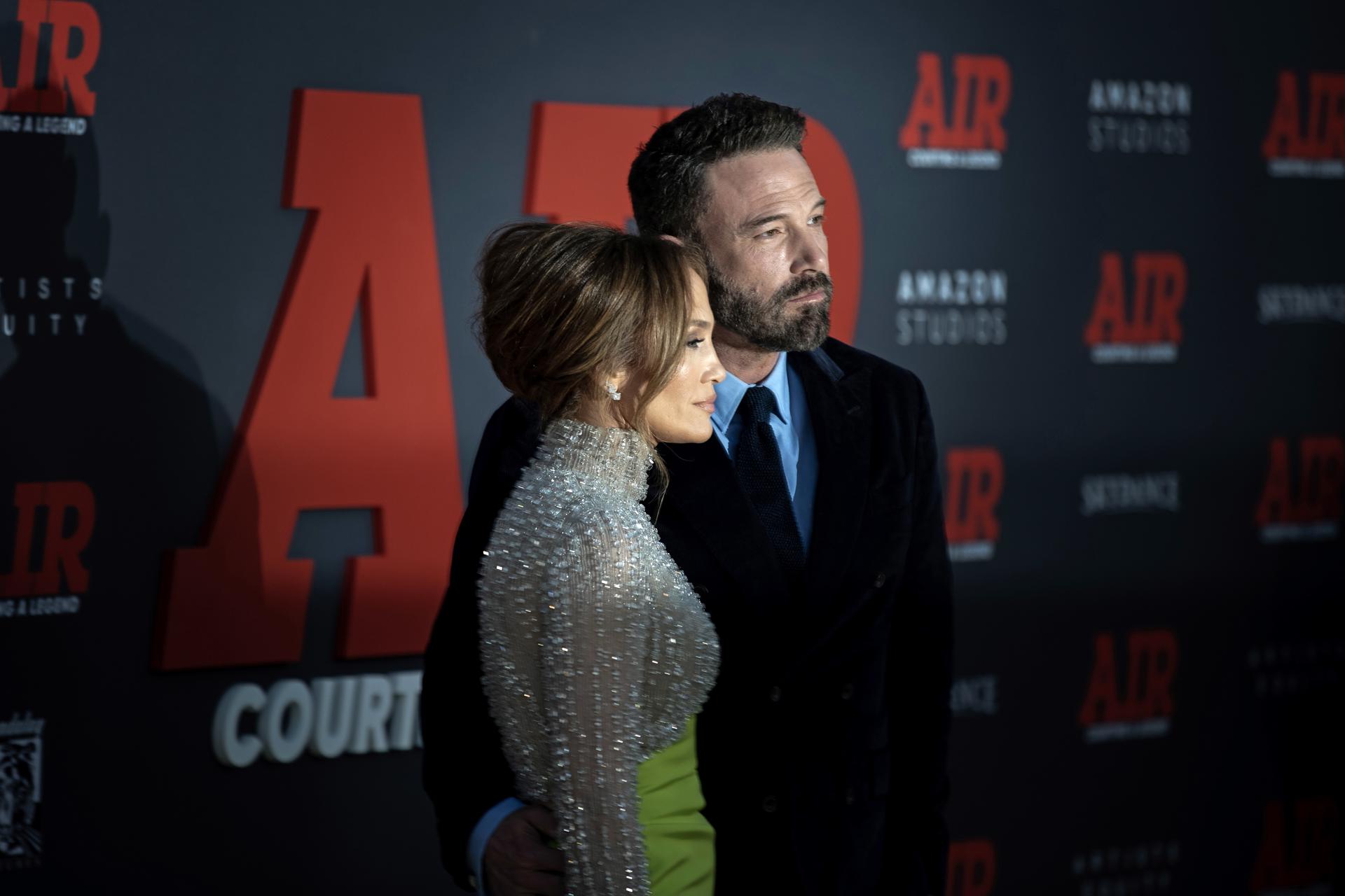 Imagen de archivo de Jennifer López y Ben Affleck. EFE/EPA/ETIENNE LAURENT