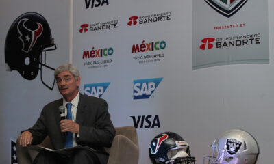 Imagen de archivo del representante de la oficina de la National Football League (NFL, en español Liga Nacional de Fútbol Americano en México), Arturo Olivé. EFE/Alex Cruz