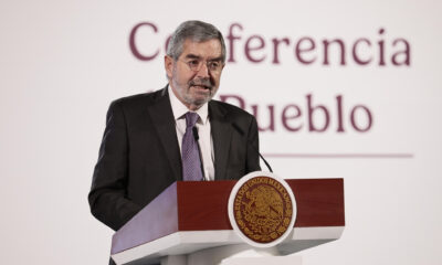 Imagen de archivo del secretario de Relaciones Exteriores de México, Juan Ramón de la Fuente. EFE/ José Méndez