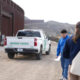 Fotografía de archivo de una camioneta de la Patrulla Fronteriza mientras vigila la frontera de San Ysidro, en San Diego, California (Estados Unidos). EFE/ Manuel Ocaño