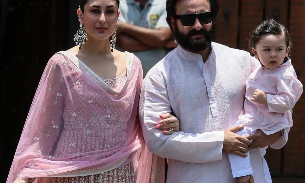 Foto de archivo del actor Saif Ali Khan, su esposa, Kareena Kapoor Khan, y su hijo Taimur. EPA/DIVYAKANT SOLANKI