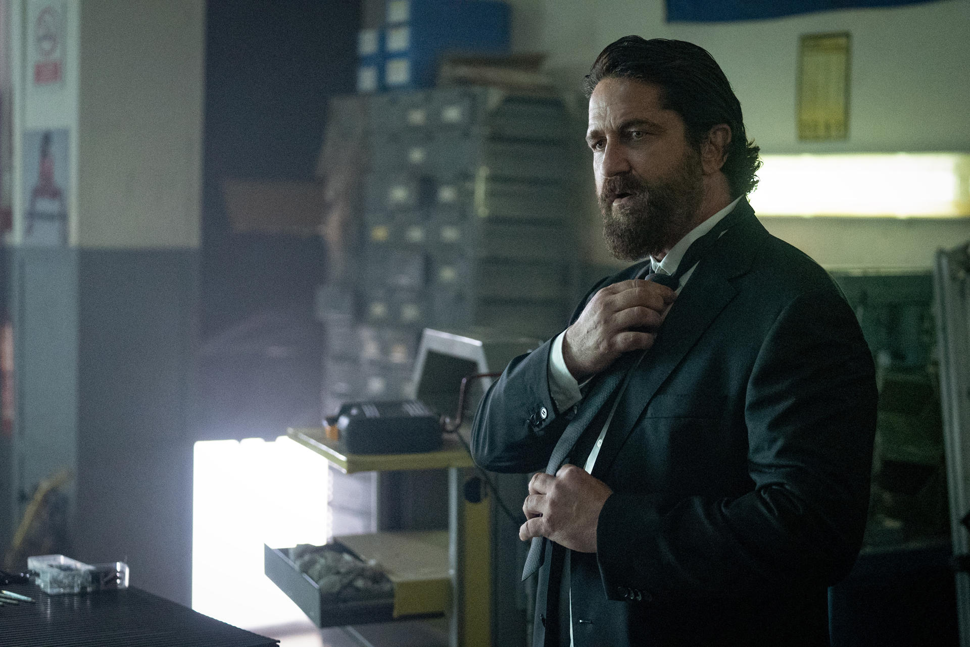 Fotografía cedida por Diamond Films España de una escena donde aparece el actor Gerard Butler, intepretando a Nicholas "Big Nick" O'Brien en la película 'Den of Thieves 2: Pantera'. EFE/ Diamond Films España