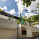 Fotografía de archivo que muestra la bandera de Brasil izada en la residencia del embajador de Argentina, en Caracas (Venezuela). EFE/ Henry Chirinos