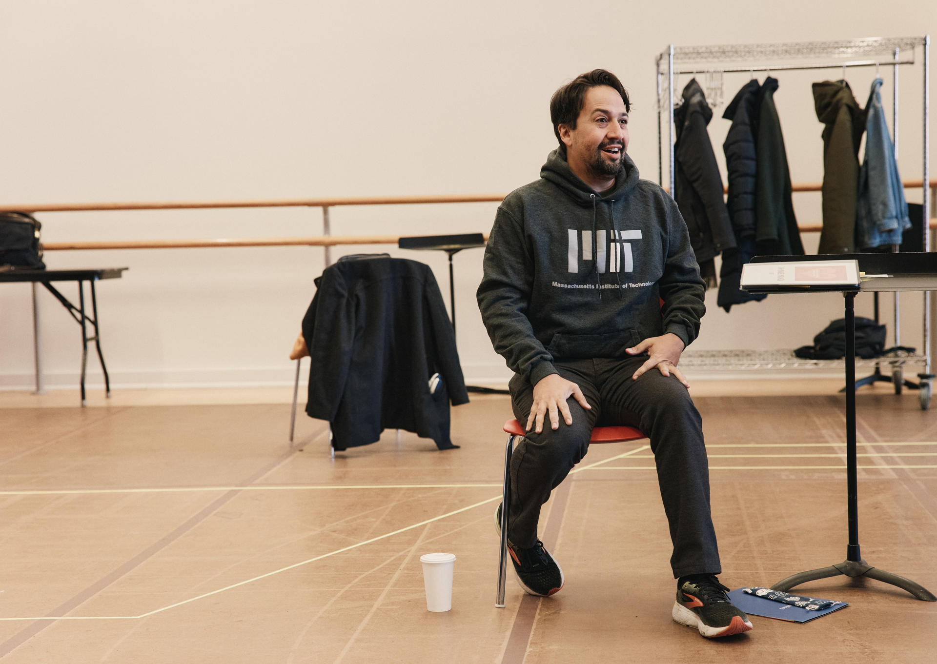 Fotografía cedida por Emilio Madrid donde aparece Lin-Manuel Miranda durante un ensayo de la puesta teatral 'All-In: Comedy About Love'. EFE/ Emilio Madrid