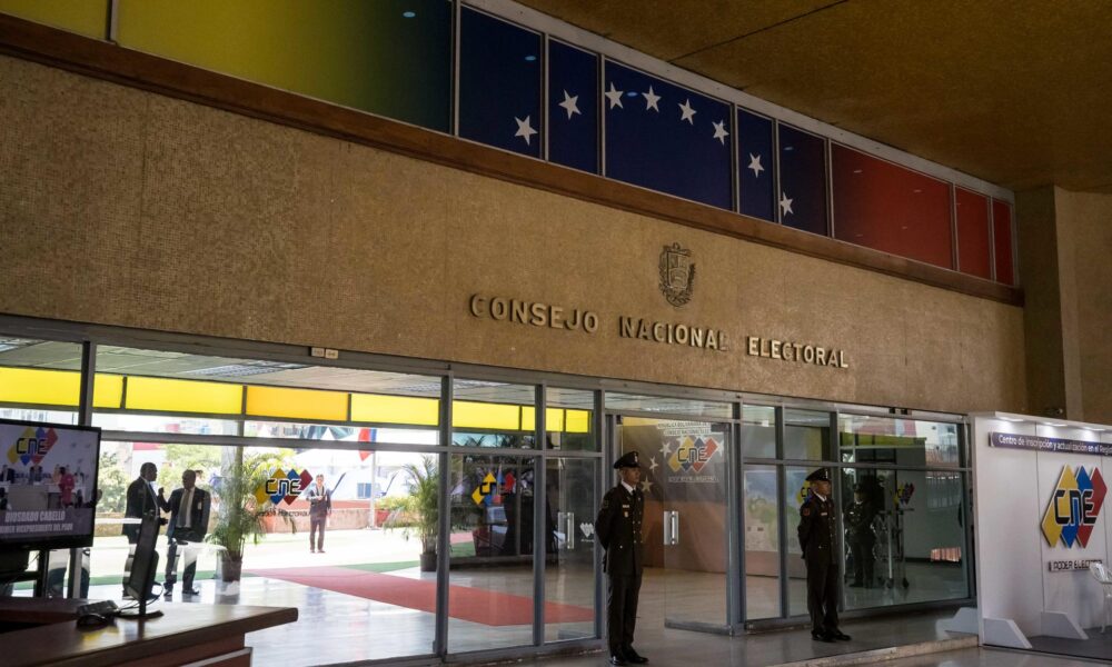 Fotografía de archivo del 9 de abril de 2024 de la sede del Consejo Nacional Electoral (CNE), en Caracas (Venezuela). EFE/ Miguel Gutiérrez ARCHIVO