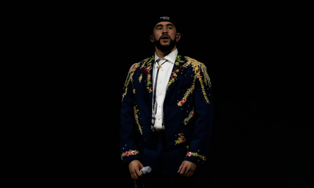 Fotografía de archivo de Bad Bunny en su concierto de cierre de la gira Most Wanted Tour, en el coliseo de Puerto Rico, en San Juan (Puerto Rico). EFE/Enid M. Salgado Mercado