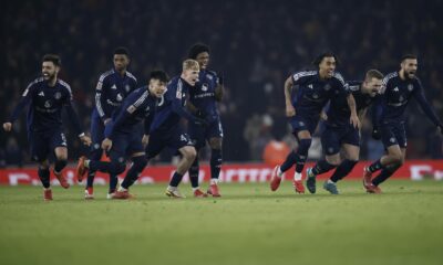 Los jugadores del United celebran el pase en la FA Cup a costa del Arsenal. EFE/EPA/TOLGA AKMEN