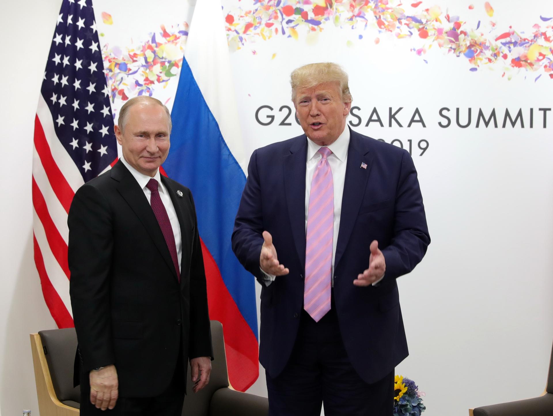 Vladimir Putin y Donald Trump durante una reunión en Osaka, Japón, en 2019. EFE/ Michael Klimentyev/sputnik/kremlin Pool CRÉDITO OBLIGATORIO[CRÉDITO OBLIGATORIO]