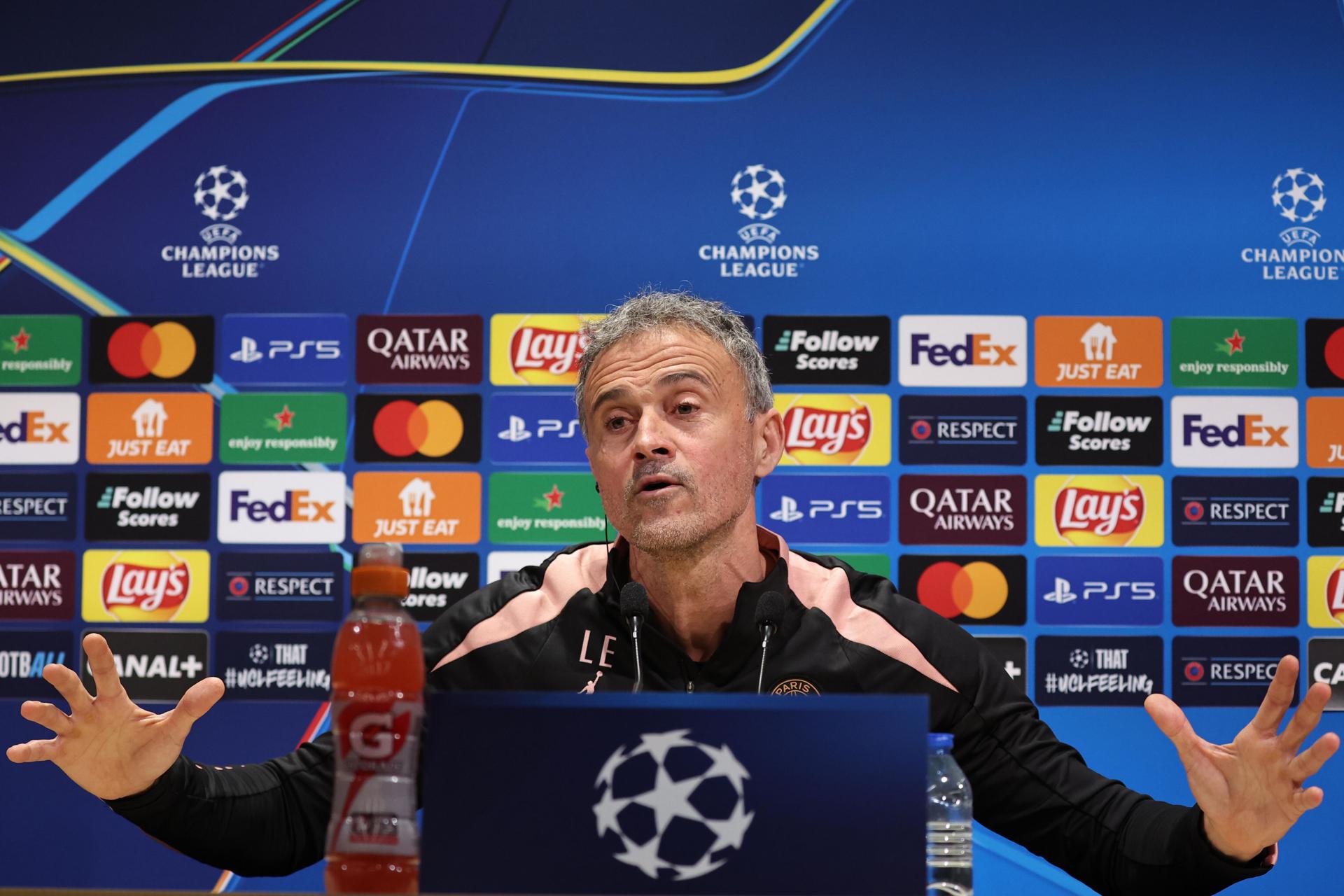 El entrenador del PSG Luis Enrique durante la rueda de prensa de este martes. EFE/EPA/CHRISTOPHE PETIT TESSON