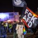 Manifestantes contra el congreso de la ultraderechista AFD en Riesa. EFE/EPA/MARTIN DIVISEK