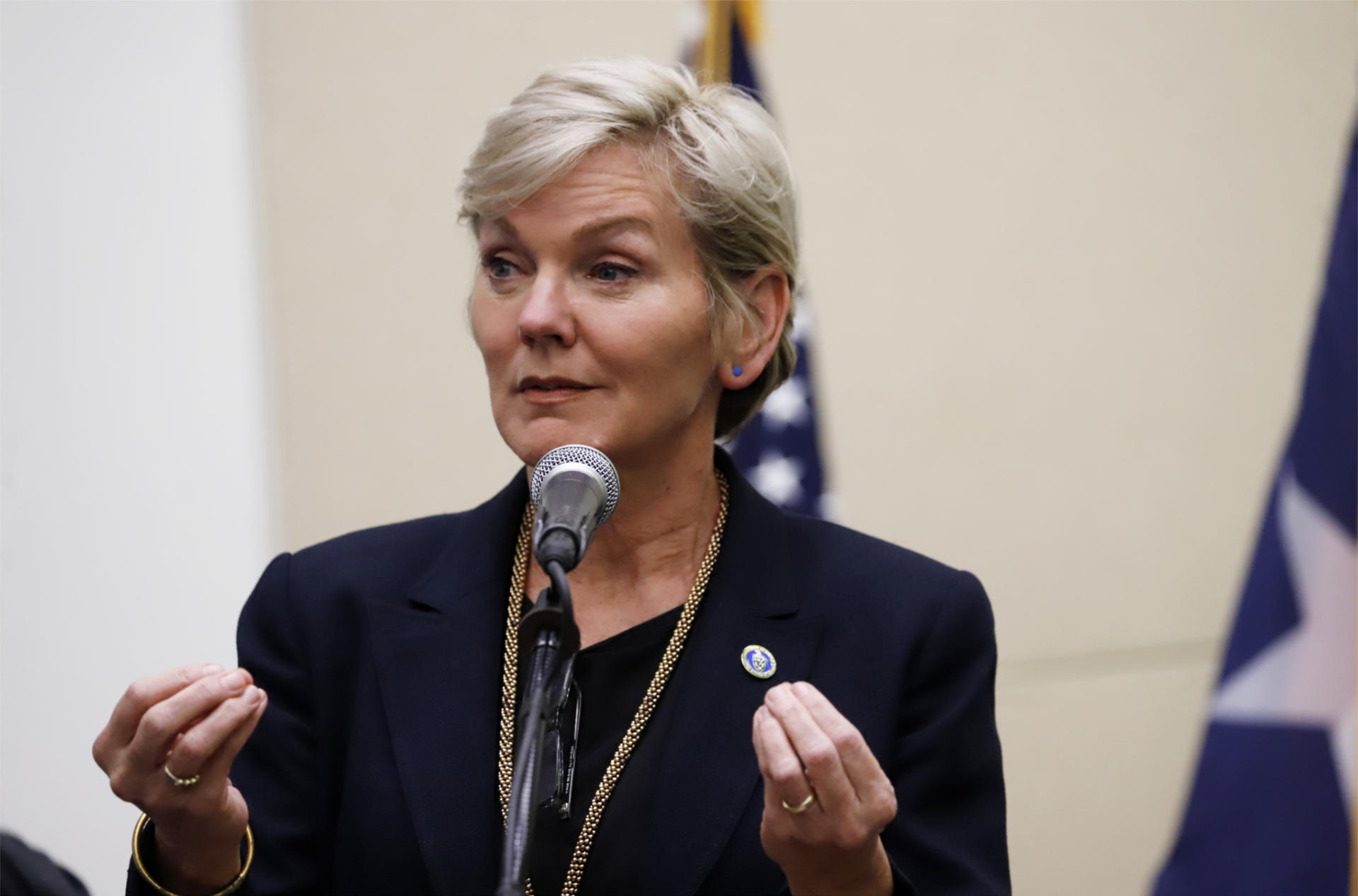 La Secretaria de Energía de EE. UU., Jennifer M. Granholm, habla durante una rueda de prensa en San Juan (Puerto Rico). Imagen de archivo. EFE/Thais Llorca