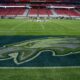 Fotografía de archivo en la que se registró una vista parcial del interior del estadio State Farm de Glendale (Arizona, EE.UU.), donde se disputará el partido de comodines entre Los Angeles Rams y los Minnesota Vikings, que no podra disputarse en el SoFi Stadium de Inglewood (California) por efecto de los fuerte incendios forestales que afectan este estado. EFE/Caroline Brehman