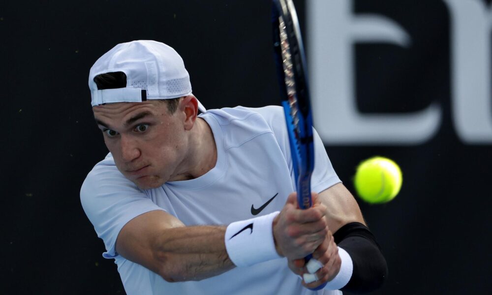 El británico Jack Draper, durante su partido contra l argentino Mariano Navone, en la primera ronda del Abierto de Australia. EFE/EPA/ROLEX DELA PENA