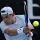 El británico Jack Draper, durante su partido contra l argentino Mariano Navone, en la primera ronda del Abierto de Australia. EFE/EPA/ROLEX DELA PENA