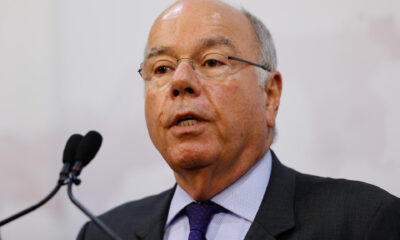 Fotografía de archivo del canciller de Brasil, Mauro Vieira, durante una conferencia de prensa, en la Residencia Presidencial, en Asunción (Paraguay). EFE/ Juan Pablo Pino