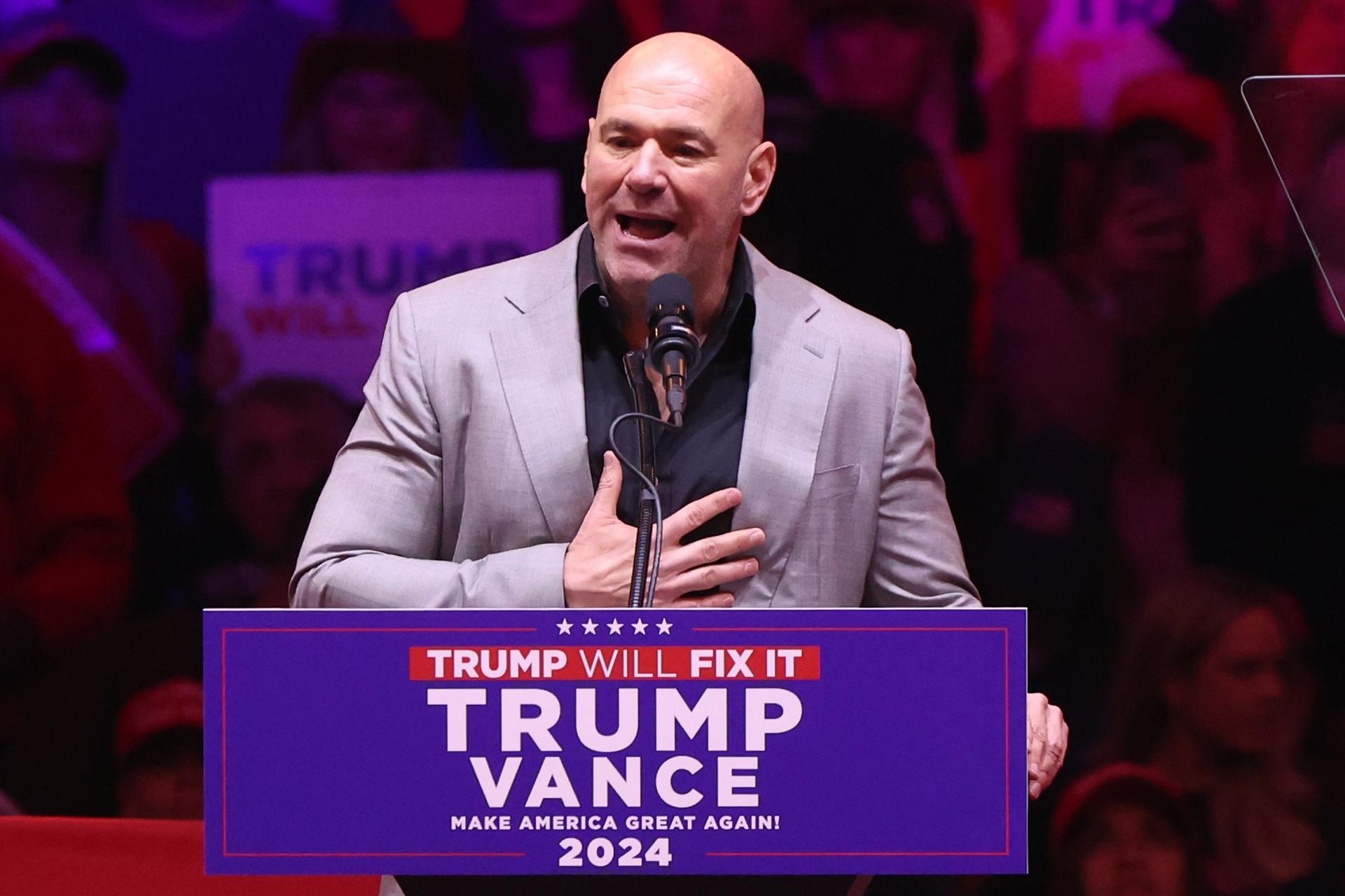 Fotografía de archivo de Dana White, empresario estadounidense y presidente de la UFC, durante un mitin realizado para el expresidente de EE.UU. y candidato presidencial republicano Donald Trump, en el Madison Square Garden de Nueva York, Nueva York, EE. UU., el 27 de octubre de 2024. EFE/EPA/SARAH YENESEL