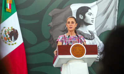 La presidenta de México, Claudia Sheinbaum, habla durante su rueda de prensa diaria este viernes, en Acapulco estado de Guerrero (México). EFE/ David Guzmán