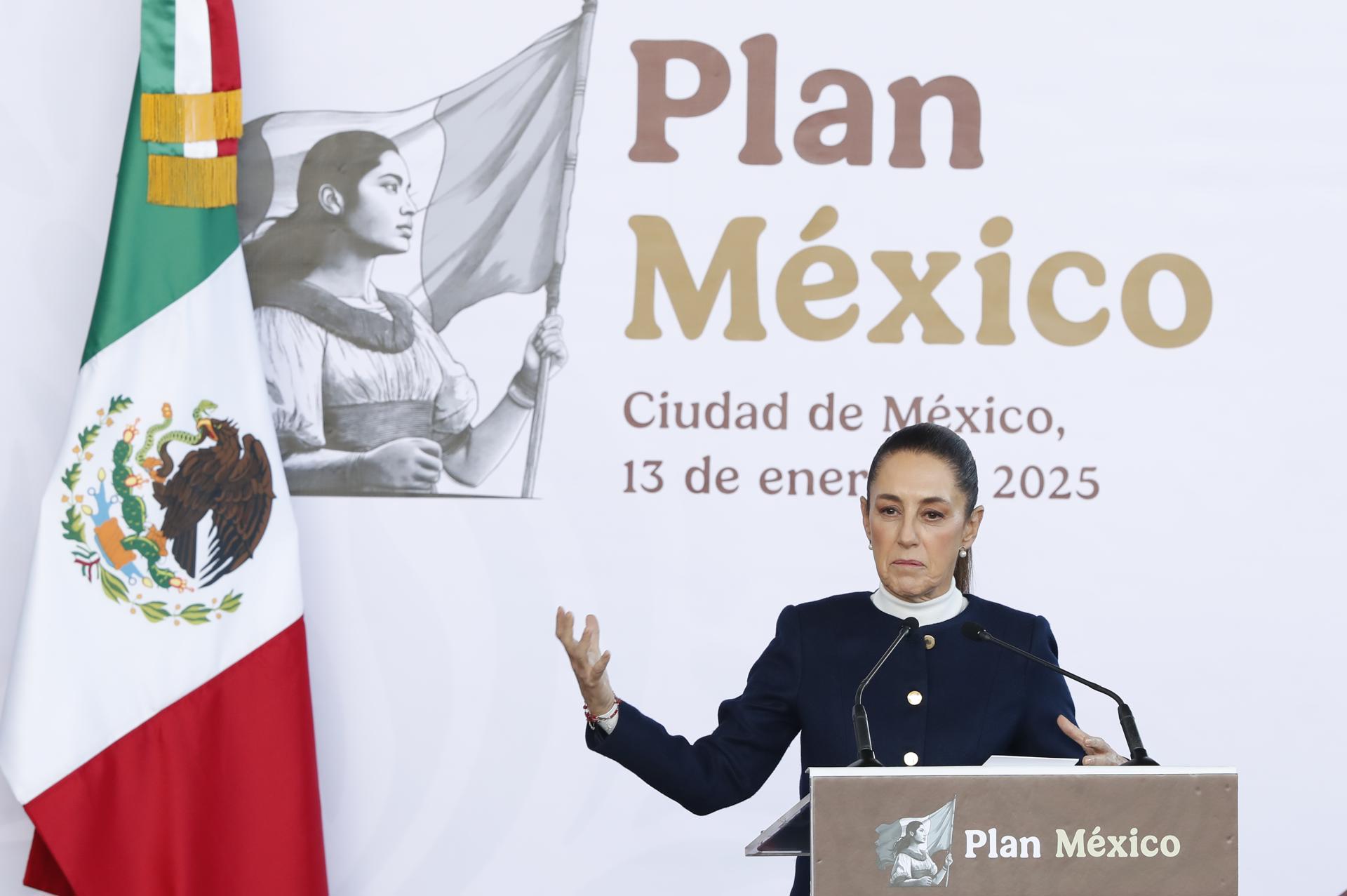 La presidenta de México, Claudia Sheinbaum, habla durante la presentación del 'Plan México' este lunes, en el Museo Nacional de Antropología e Historia de la Ciudad de México (México). EFE/ Mario Guzmán