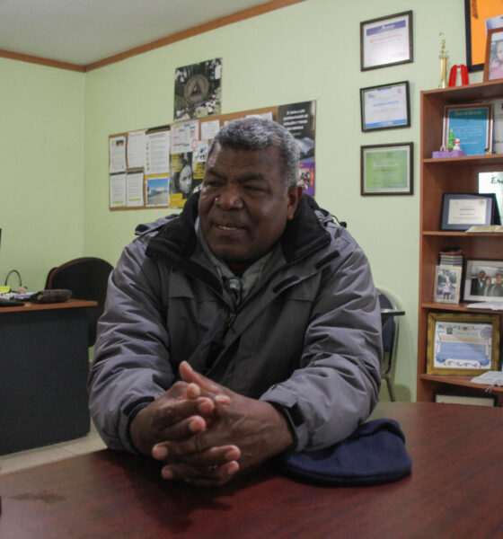 Fotografía del 9 de enero de 2025 del pastor Héctor Silva, director del albergue Senda de Vida 2, durante una entrevista con EFE en Reynosa (México). EFE/ James Rodríguez