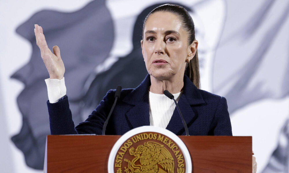 La presidenta de México, Claudia Sheinbaum, participa en una rueda de prensa en Palacio Nacional de la Ciudad de México (México). EFE/ Sáshenka Gutiérrez