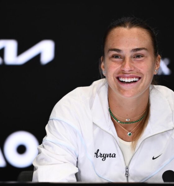 La tenista bielorrusa Aryna Sabalenka durante la conferencia de prensa que ofreció antes del Abierto de Australia en Melbourne Park. EFE/EPA/JOEL CARRETT AUSTRALIA Y NUEVA ZELANDA FUERA