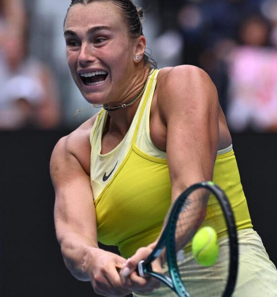 La número uno del mundo y actual campeona del Abierto de Australia, la bielorrusa Aryna Sabalenka, avanzó este miércoles a la tercera ronda del torneo que se juega en Melbourne al imponerse por 6-3 y 7-5 a la española Jessica Bouzas. EFE/EPA/JAMES ROSS