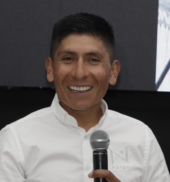 El ciclista colombiano Nairo Quintana habla este jueves en Bogotá sobre sus aspiraciones y las del equipo Movistar en la temporada internacional y, especialmente, en las tres trandes carreras: el Giro de Italia, el Tour de Francia y la Vuelta a España. EFE/ Carlos Ortega