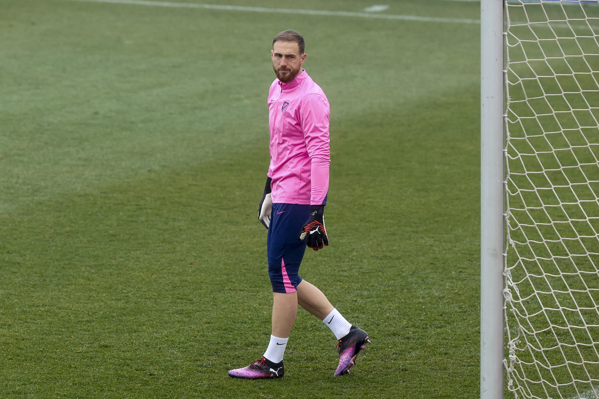 Oblak, durante el entrenamiento. EFE/ Kiko Huesca