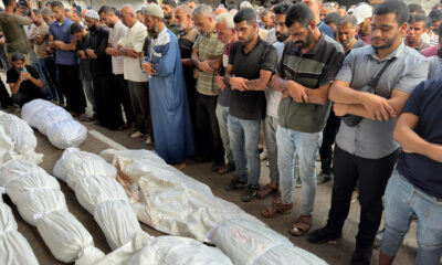 Cadáveres de una misma familia homenajeados en Zawayda, en el centro de Gaza, en agosto de 2024. EFE/Str