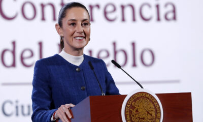 La presidenta de México, Claudia Sheinbaum, habla durante una rueda de prensa este miércoles, en Palacio Nacional en Ciudad de México (México). EFE/ Mario Guzmán