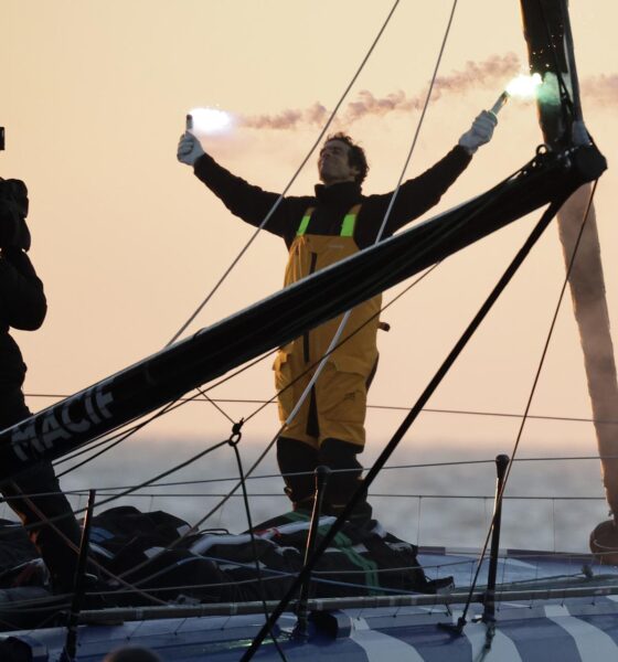 El francés Charlie Dalin, ganador de la Vendee Globe 2024-25, la vuelta al mundo en solitario de vela. EFE/EPA/Christophe Petit Tesson